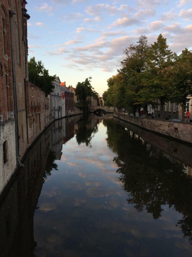 Brugge'S House Of Friends Apartamento Exterior foto